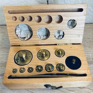 Vintage Brass Weight Set in Wooden Box